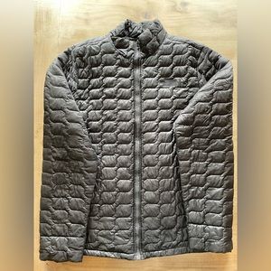 The North Face men’s puffer jacket
